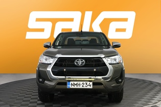 Toyota Hilux vaihtoauto