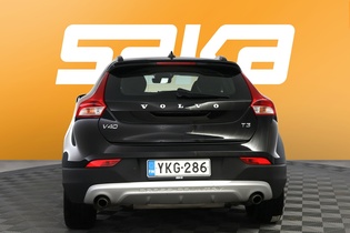 Volvo V40 Cross Country vaihtoauto