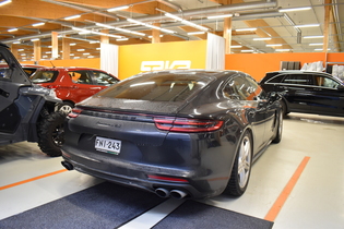 Porsche Panamera vaihtoauto