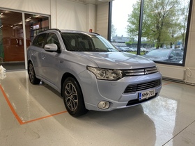 Mitsubishi Outlander PHEV vaihtoauto