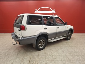 Nissan Terrano vaihtoauto