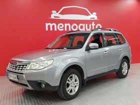 Subaru Forester vaihtoauto