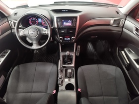 Subaru Forester vaihtoauto