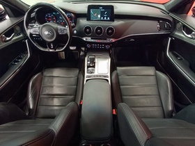 Kia Stinger vaihtoauto