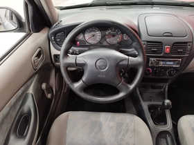 Nissan Almera vaihtoauto