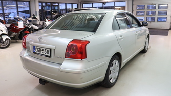 Toyota Avensis vaihtoauto
