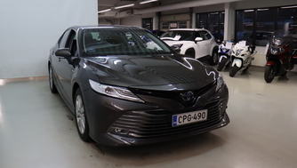 Toyota Camry vaihtoauto