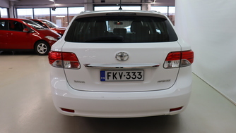 Toyota Avensis vaihtoauto
