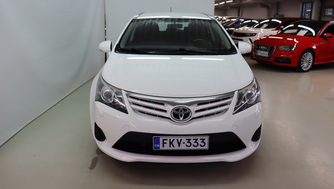 Toyota Avensis vaihtoauto