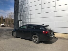 Toyota Avensis vaihtoauto