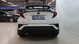 Toyota C-HR vaihtoauto