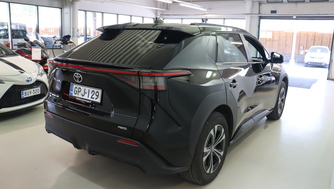 Toyota bZ4X vaihtoauto