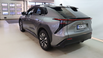 Toyota bZ4X vaihtoauto