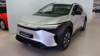 Toyota bZ4X vaihtoauto