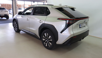 Toyota bZ4X vaihtoauto