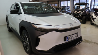 Toyota bZ4X vaihtoauto