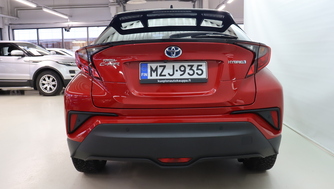 Toyota C-HR vaihtoauto