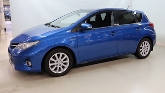 Toyota Auris vaihtoauto