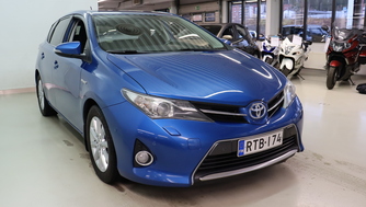 Toyota Auris vaihtoauto