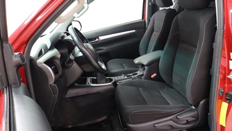 Toyota Hilux vaihtoauto