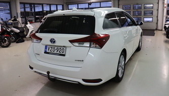 Toyota Auris vaihtoauto