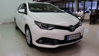 Toyota Auris vaihtoauto
