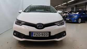 Toyota Auris vaihtoauto