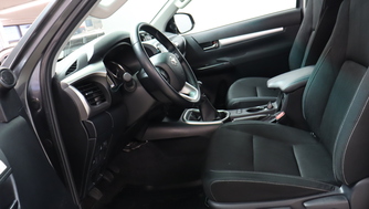 Toyota Hilux vaihtoauto