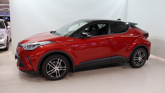Toyota C-HR vaihtoauto