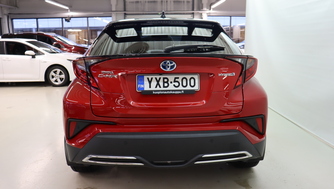 Toyota C-HR vaihtoauto