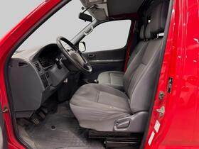 Toyota Hiace vaihtoauto