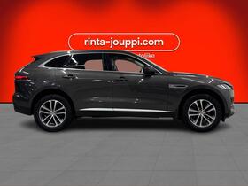 Jaguar F-PACE vaihtoauto