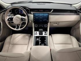 Jaguar F-PACE vaihtoauto