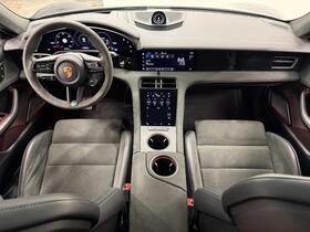 Porsche Taycan vaihtoauto