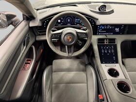 Porsche Taycan vaihtoauto