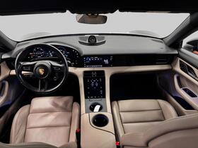 Porsche Taycan vaihtoauto