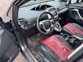 Toyota Verso vaihtoauto