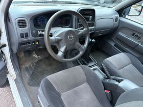 Nissan Pick-up vaihtoauto