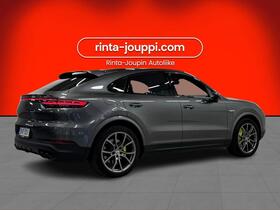 Porsche Cayenne vaihtoauto