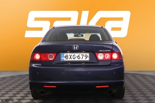 Honda Accord vaihtoauto