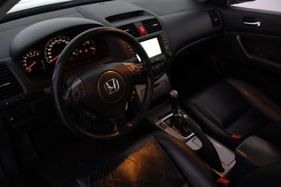 Honda Accord vaihtoauto