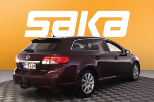 Toyota Avensis vaihtoauto