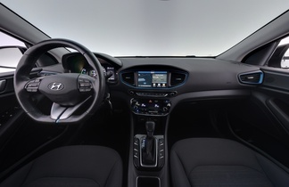 Hyundai IONIQ hybrid vaihtoauto