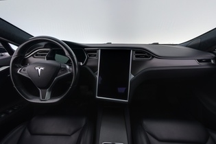 Tesla Model S vaihtoauto