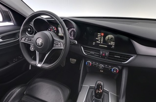 Alfa Romeo Giulia vaihtoauto