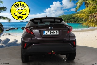 Toyota C-HR vaihtoauto