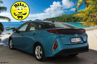 Toyota Prius Plug-in vaihtoauto