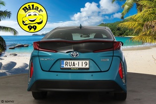 Toyota Prius Plug-in vaihtoauto