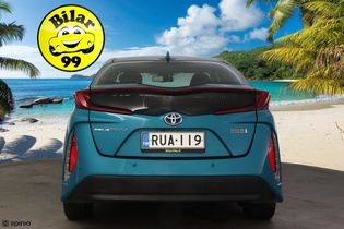 Toyota Prius Plug-in vaihtoauto