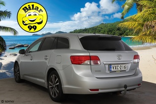 Toyota Avensis vaihtoauto